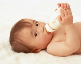 新生児ミルク　3時間の理由